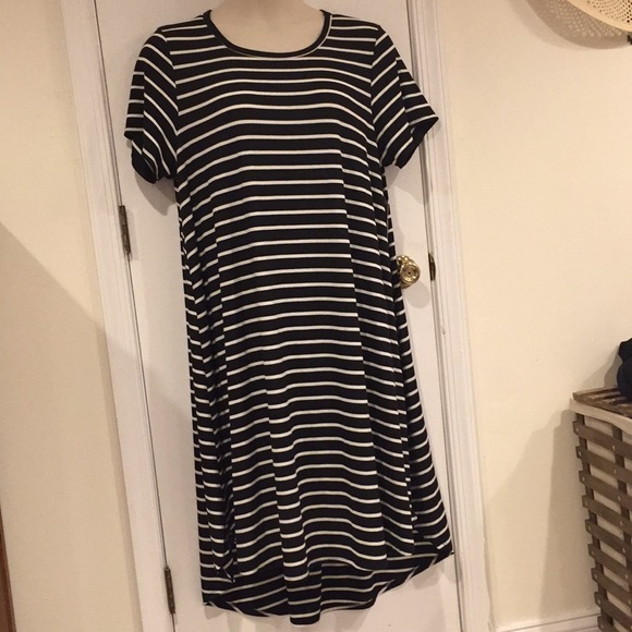 LuLaRoe Dresses & Skirts - LulaRoe Carly Dress